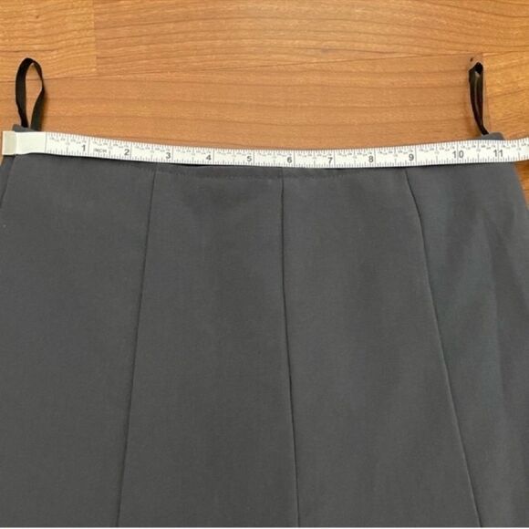 Pleated knitted skirt in gray Size Small - Picture 8 of 15